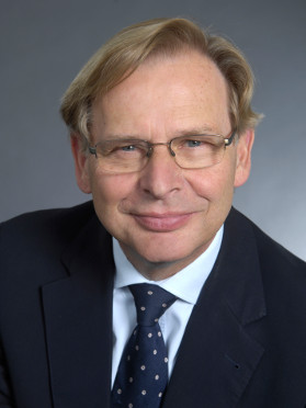 Dr. Manfred Richter-Reichhelm